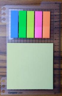 [D7041] COMIX BINDER ACCESSORY WITH 2 SIZES EASY TABS STICK ON A PLASTIC RULER, ASSORTED